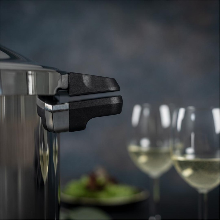 Actual product image Kuhn Rikon Duromatic Hotel (28 cm, Steam cooker, Stainless steel)