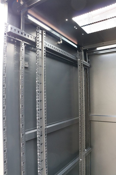 Actual product image Extralink 42U 800mm floor cabinet black (42 RU, 19 inch rack)