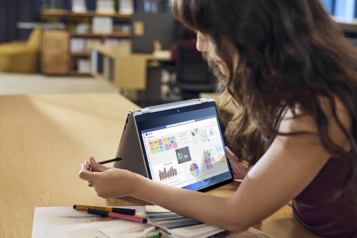 Immagine prodotto HP EliteBook X Flip G2i Next Gen AI PC (14", 512 GB, 32 GB, CH, Intel Core Ultra 5 325)