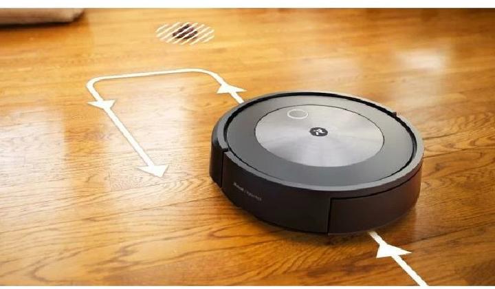 Actual product image iRobot Roomba j7 (Robot vacuum)