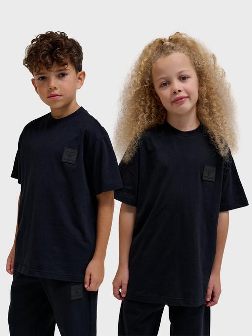 Actual product image hummel hmlCLEAN T-SHIRT S/S (146)