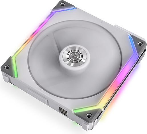Actual product image Lian-Li UNI FAN SL120 RGB PWM fan, pack of 3 (120 mm, 3 x)