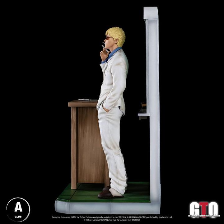 Actual product image AkihabaraClub Great Teacher Onizuka Statue Onizuka Eikichi 36 cm