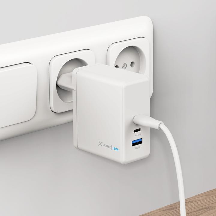 Produktbild Xlayer Powercharger (140W) 1x USB-A / 2x USB-C, weiss (140 W, 3 Ports)