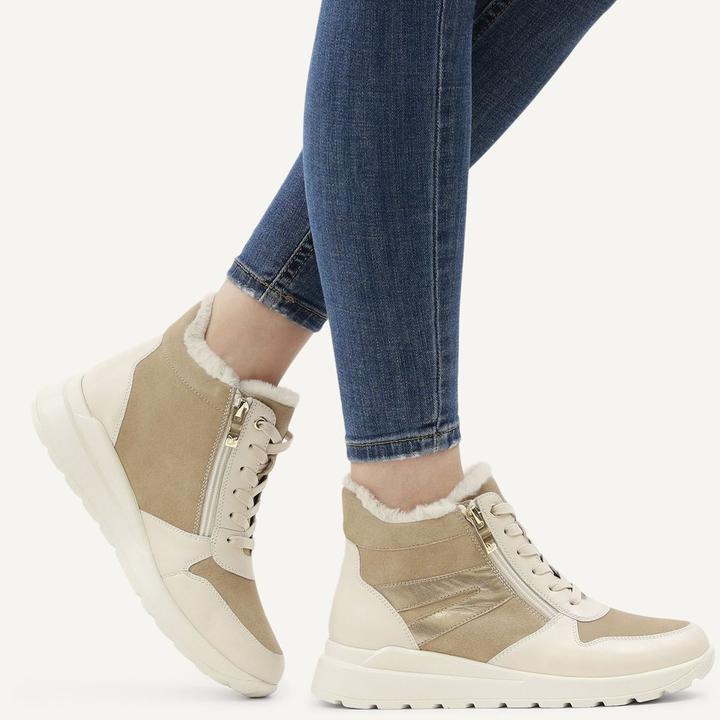 Actual product image Caprice Sneaker (41)