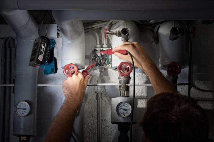 Produktbild Bosch Professional GLI VariLED (420 lm)
