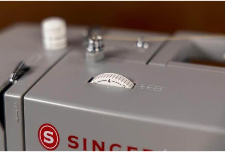 Actual product image Singer HD6705C