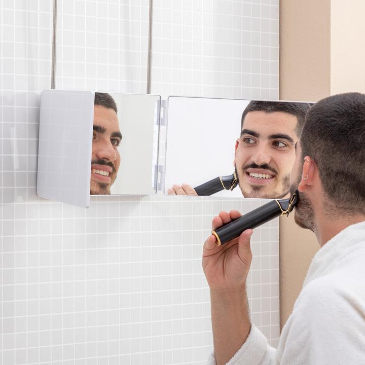 Actual product image InnovaGoods Bathroom mirror with LED - 360º SINE - Lithium battery (32 x 6 x 24 cm)