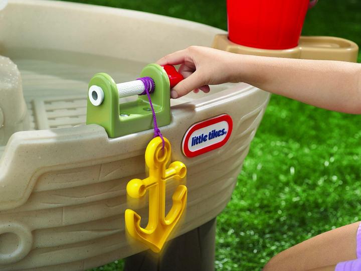 Produktbild Little Tikes Wasserspieltisch Piratenschiff