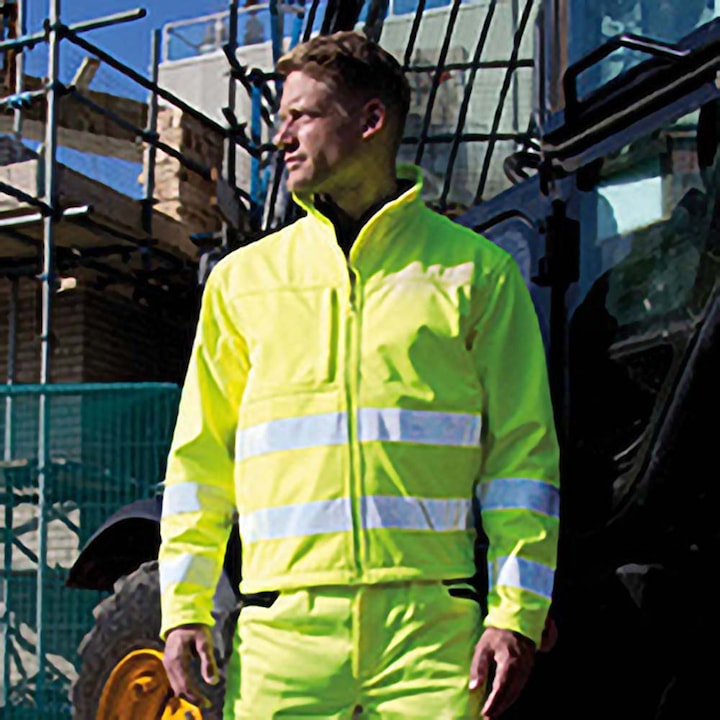 Actual product image Regatta Core Hi Vis Winter Softshell Jacket Water and wind repellent (3XL)