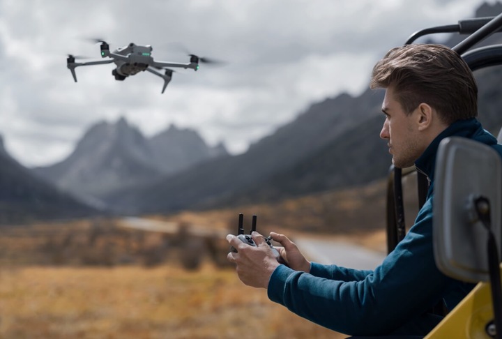 Image du produit DJI RC 2 (Télécommande de drone, DJI Air 3)