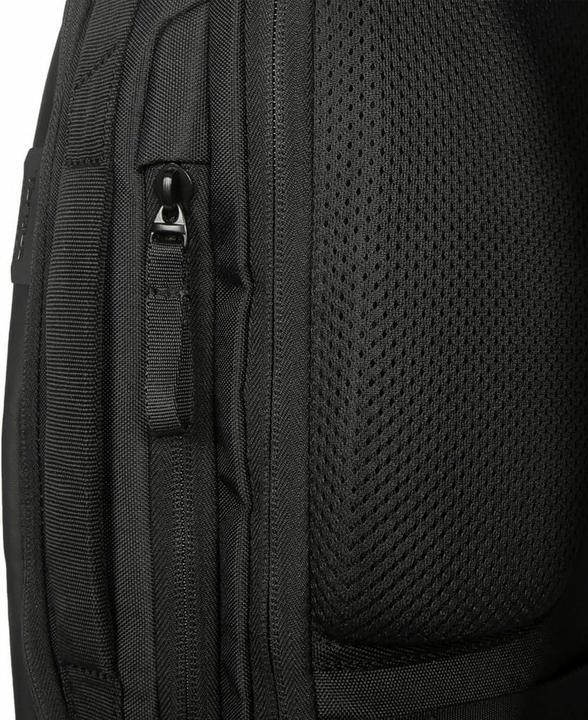 Actual product image Targus Commuter EcoSmart (20 l)