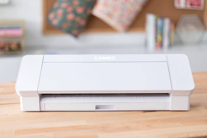 Actual product image Silhouette Cameo 4