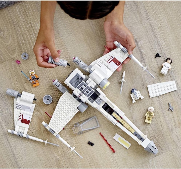 Produktbild LEGO Luke Skywalkers X-Wing Fighter (75301, LEGO Star Wars)