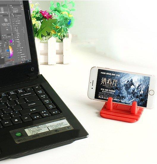 Produktbild Hurtel Universal car holder silicone phone stand nano pad black