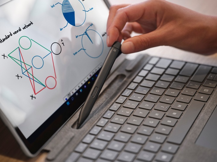 Immagine prodotto Microsoft Surface Pro Signature Keyboard (CH)