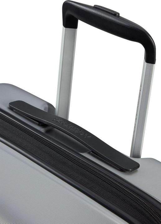 Actual product image American Tourister Flashline 4 wheel trolley 67 cm (69 l)