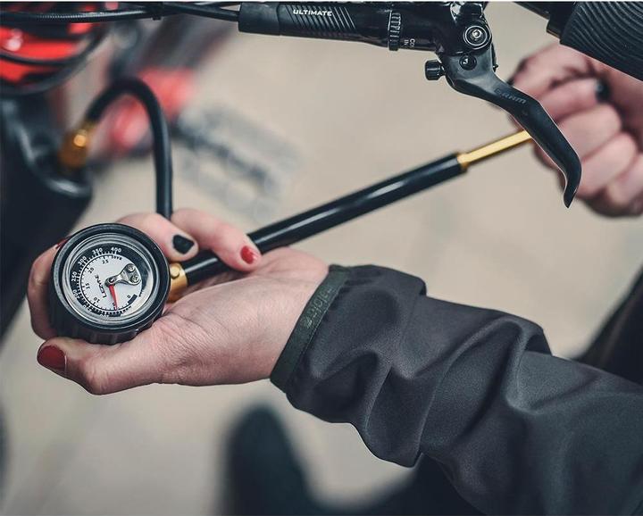 Actual product image Lezyne Analog Shock Drive