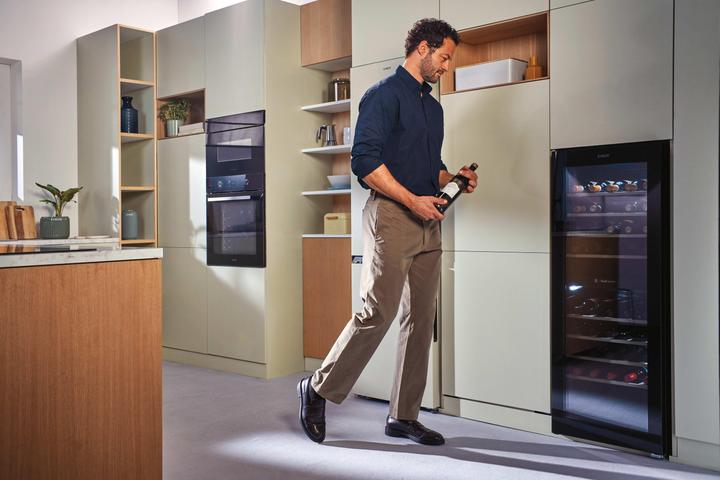 Actual product image Candy CNWQ4G56G2