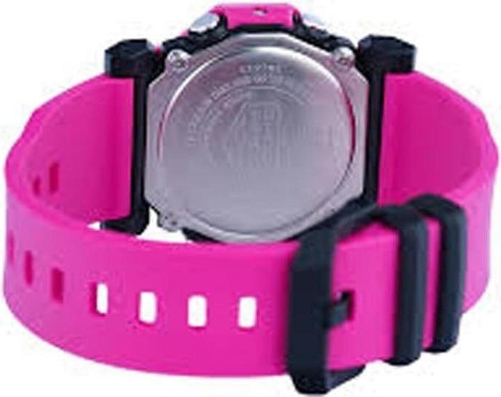 Produktbild Casio GA-2300-4AER (Sportuhr)