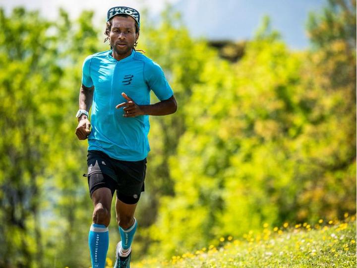Produktbild Compressport Trail Half-Zip Fitted SS Top (XL)
