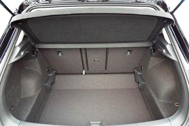 Actual product image ProPlus Boot tray for VW T-Roc from 2017 until today (Varioboden in the lowest level)