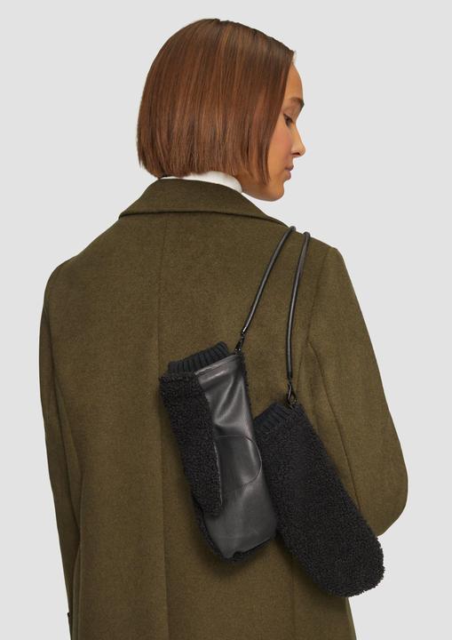 Produktbild S.Oliver Handschuhe Fäustlinge aus Teddyplüsch (1)