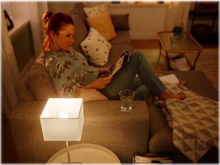 Actual product image Philips Hue White & Color BT (E14, 5.30 W, 470 lm, 2 x, G)