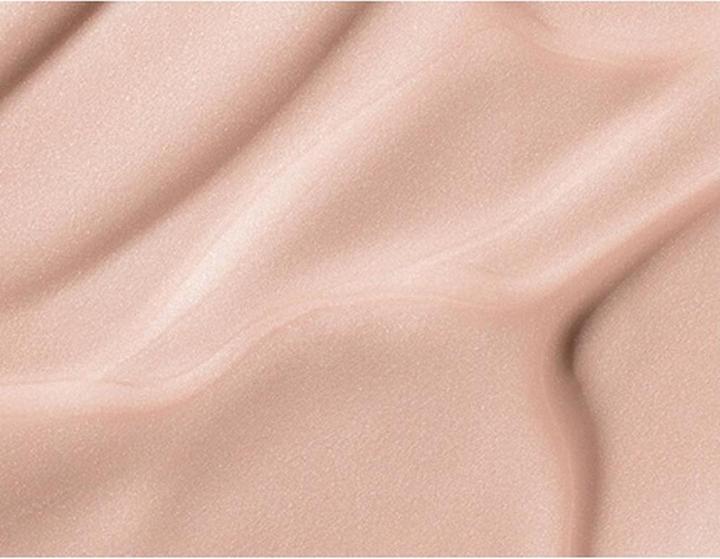 Actual product image Madara Hyaluronic Tinting Serum H20 Tint Tinted Serum 30 Ml (30 ml)