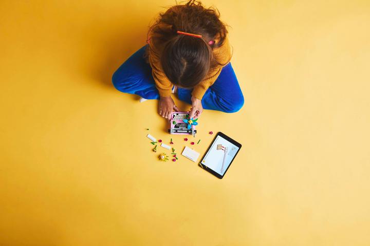 Image du produit LEGO Schreibmaschine mit Blumen (31169, LEGO Creator 3-in-1)