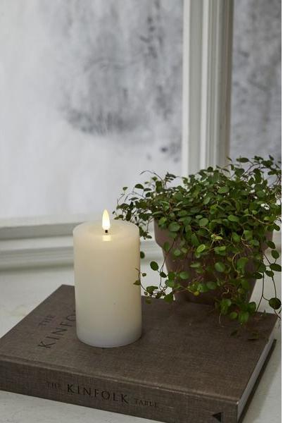 Actual product image Star Trading LED Pillar Candle Flame Flow (1x)