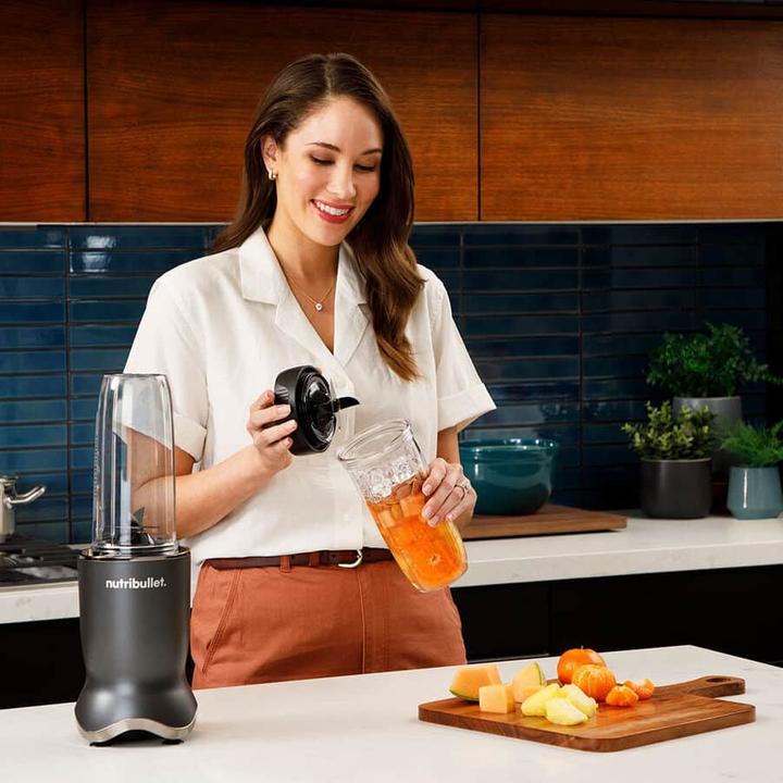 Actual product image NutriBullet Ultra - Krachtige Blender - Verlichte Touch Knoppen - Pulse Functie - To (1200 W)