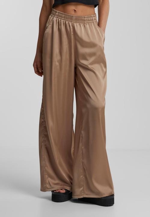 Produktbild Urban Classics Ladies Satin Wide Leg Pants (5XL)
