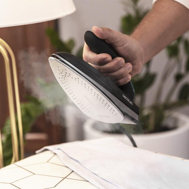 Actual product image Cecotec Fast&Furious 4000 Travel (65 g/min)