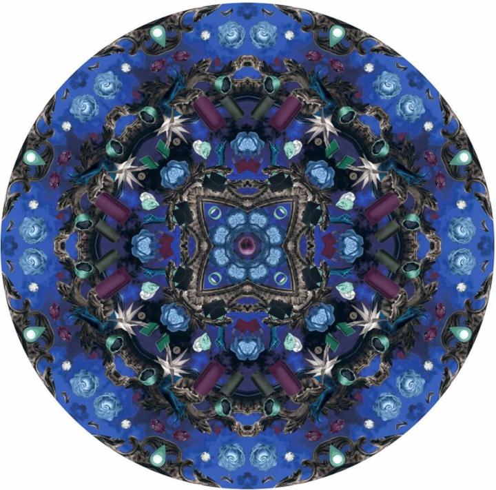 Actual product image Moooi Utopian Fairy Tales Carpet (Ø 350 cm)