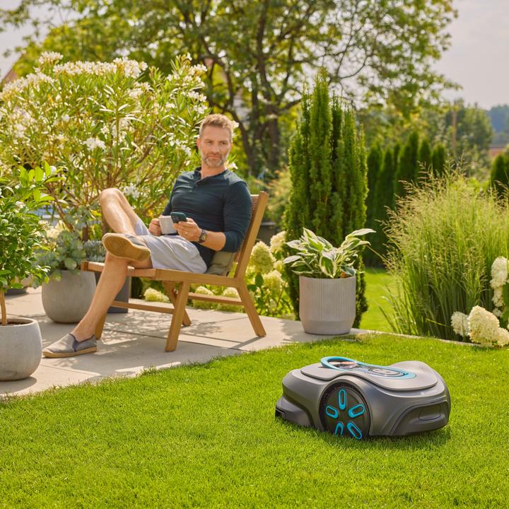 Actual product image Gardena smart SILENO pro 600 square metre robot lawnmower (600 m², Boundary wire)
