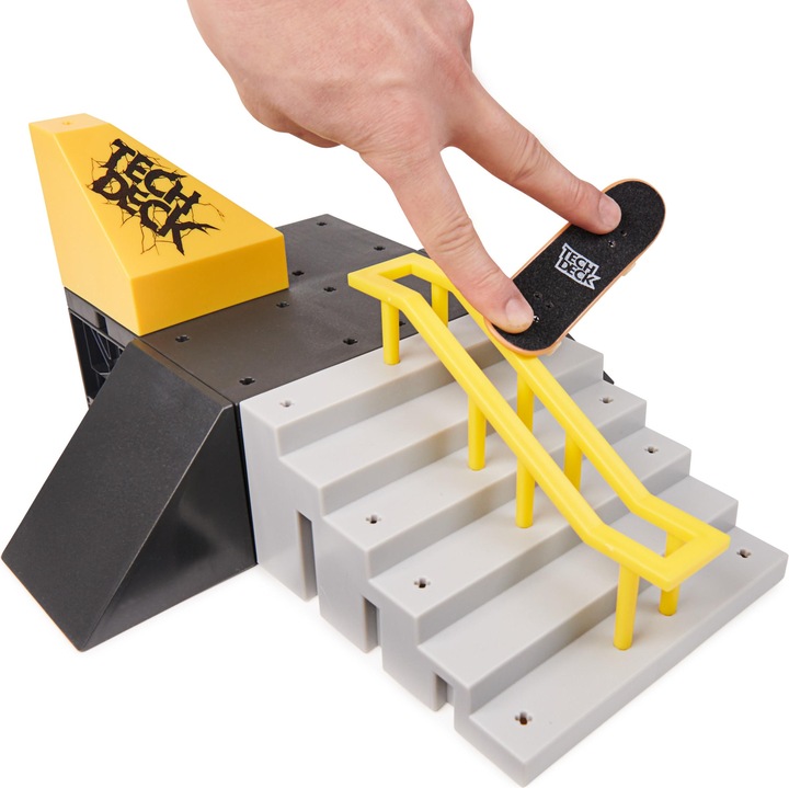 Produktbild Spin Master Tech Deck, Pyramid Shredder, X-Connect Park Creator, anpassbares und aufbaubares Rampenset mit Finge