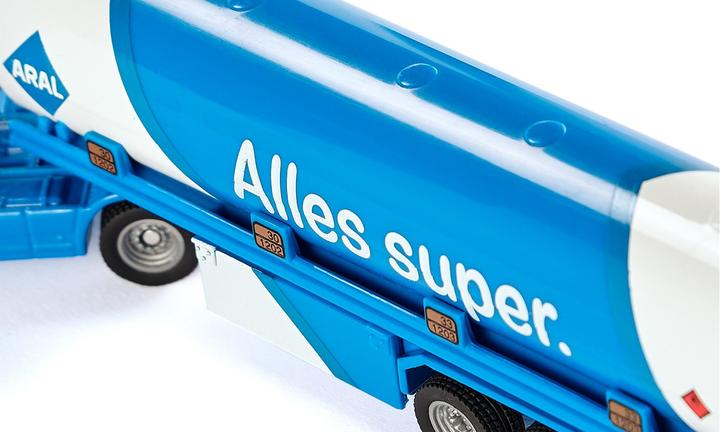 Produktbild Siku Tanksattelzug