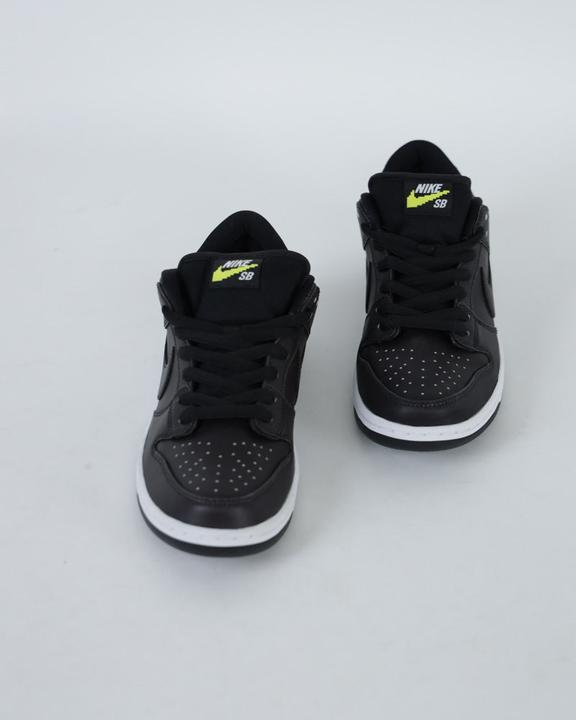 Actual product image Nike Shoes SB Dunk Low Pro QS (44.5)