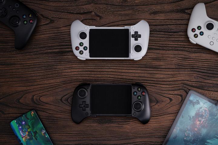 Actual product image 8bitdo Ultimate Mobile Gaming Controller Black (Android)