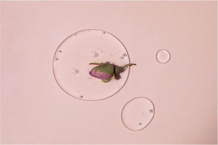 Immagine prodotto Aromatica Siero all'infusione di rosa rivitalizzante (100 ml)