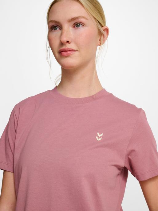 Actual product image hummel hmlPULSE W T-SHIRT (XS)