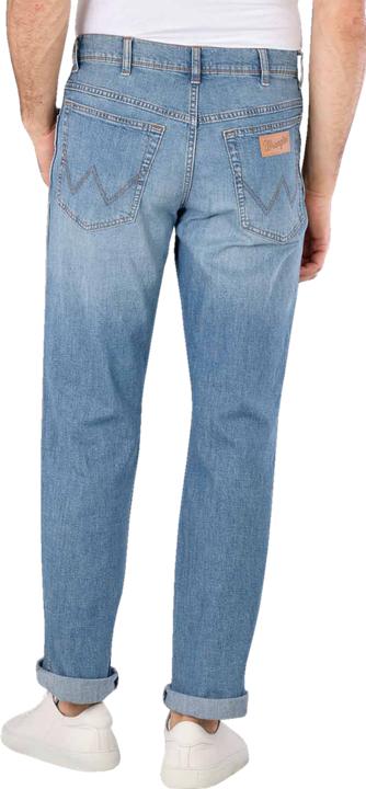 Actual product image Wrangler 10020260 (W33/L32)
