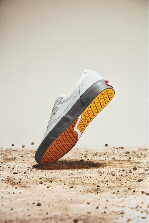 Produktbild Vans Curren Caples (42)