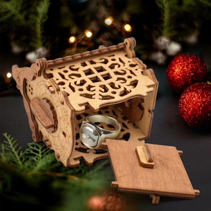 Actual product image iDventure Happy New Year - Puzzle box kit (German, 1 - 2 Players)
