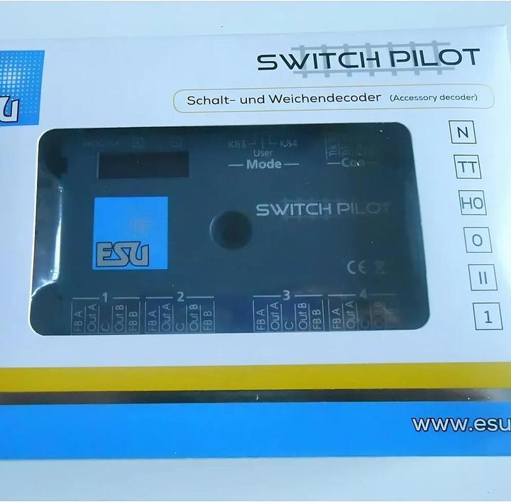 Actual product image ESU SwitchPilot 3, 4-fold DCC/MM, OLED, RC feedback