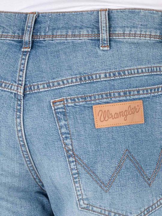 Actual product image Wrangler 10020260 (W33/L32)