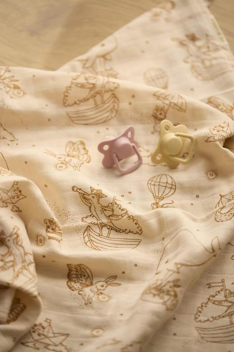 Productafbeelding Filibabba - Muslin Diaper GOTS - Dreamy Adventurers - Hvid - 0-48 M (FI-03814) (65 cm, 65 cm)