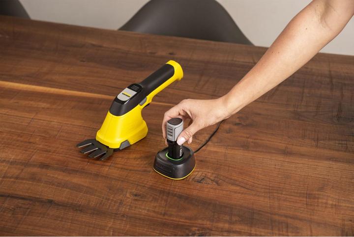 Actual product image Kärcher GSH 4-4 Plus Battery Set (Rechargeable battery operated)