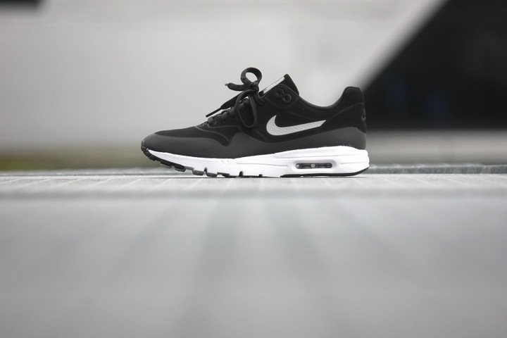 Actual product image Nike Air Max 1 Ultra Moire (36)